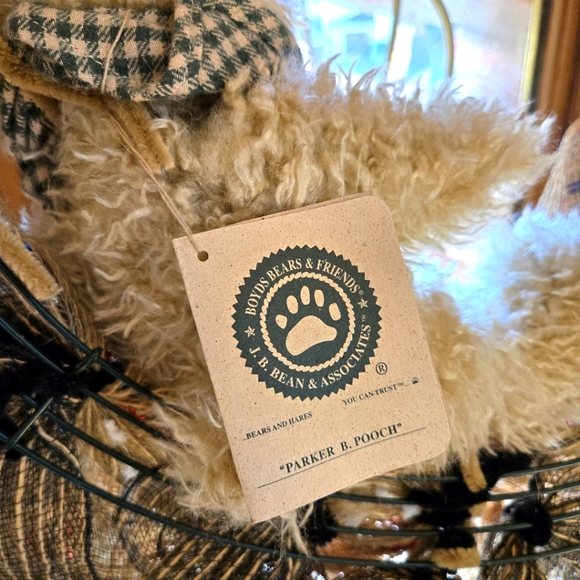 Handcrafted Patriotic/Xmas Burlap & Mesh Weath with Boyd’s Bears PARKER B. POOCH - Picture 8 of 9